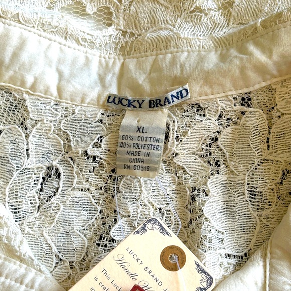 Lucky Brand Lace Top NWT - Picture 3 of 12